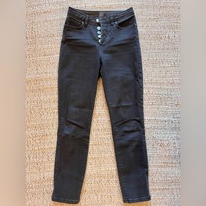 BDG Girlfriend Highrise Jeans